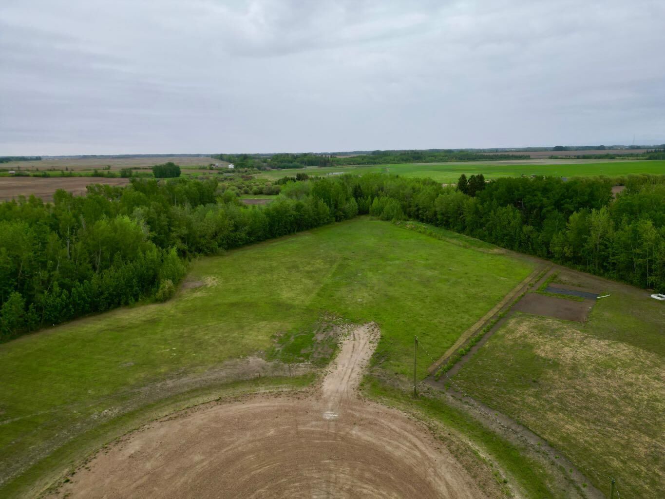 Property Photo: 119 Trickle Creek Road AB T0H 2H0