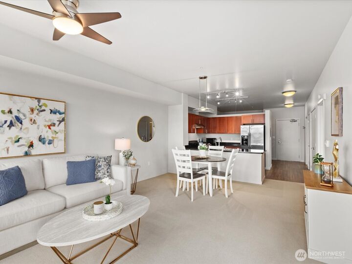 Property Photo:  15100  6th Avenue SW 411  WA 98166 