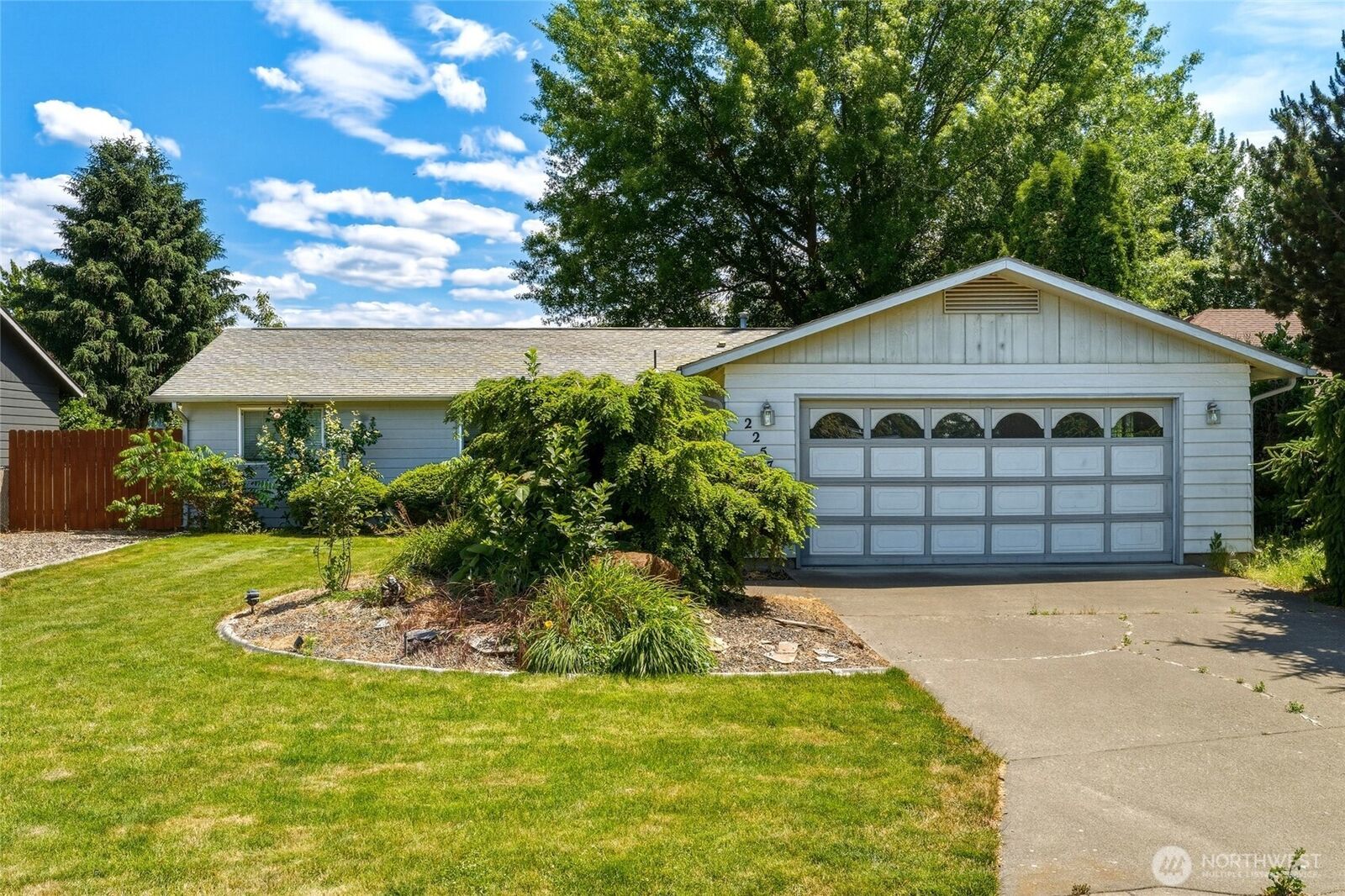 Property Photo: 2257 Granite Drive WA 99362