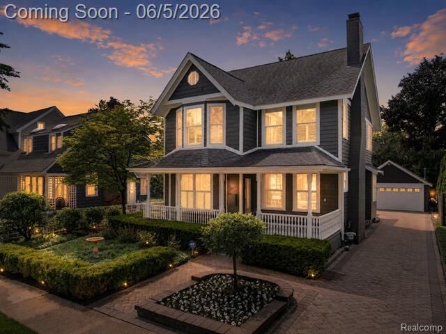 Property Photo: 691 W Frank Street MI 48009