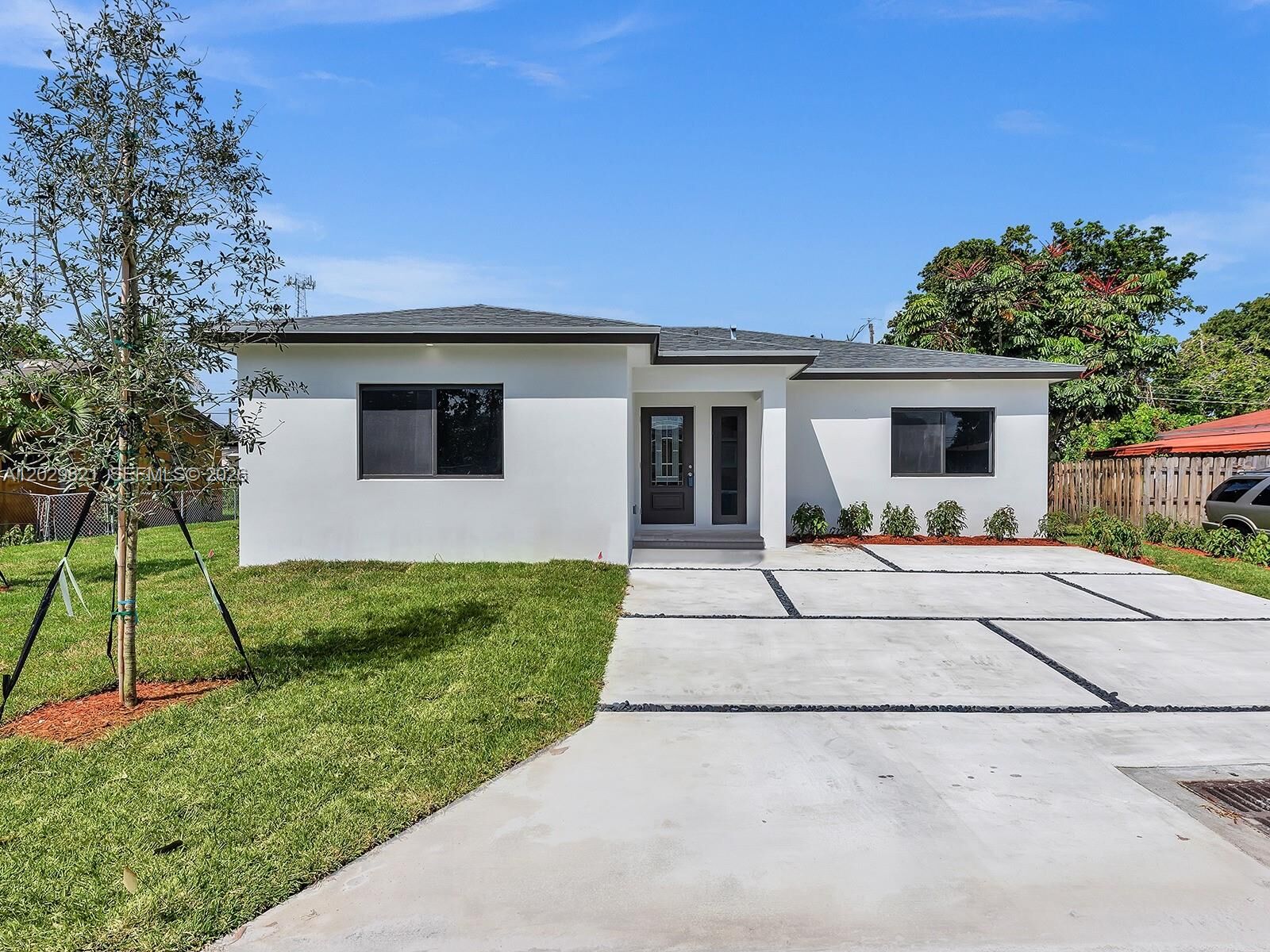 Property Photo: 1804 SW 99th Ter A FL 33025