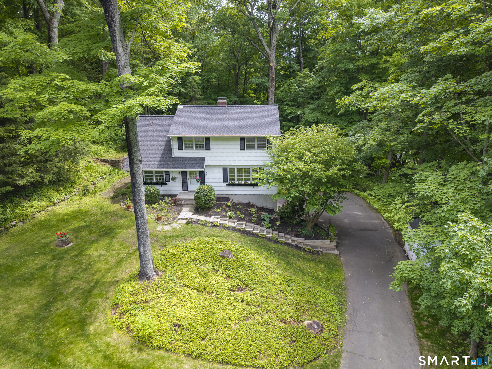 Property Photo:  38 Longview Drive  CT 06877 