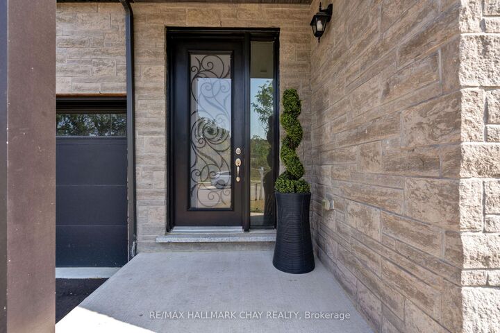 Property Photo: 43 Calypso Avenue ON L0L 1Y3