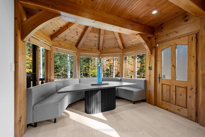 Property Photo: 9 Lucas Lane ON K2S 1S5