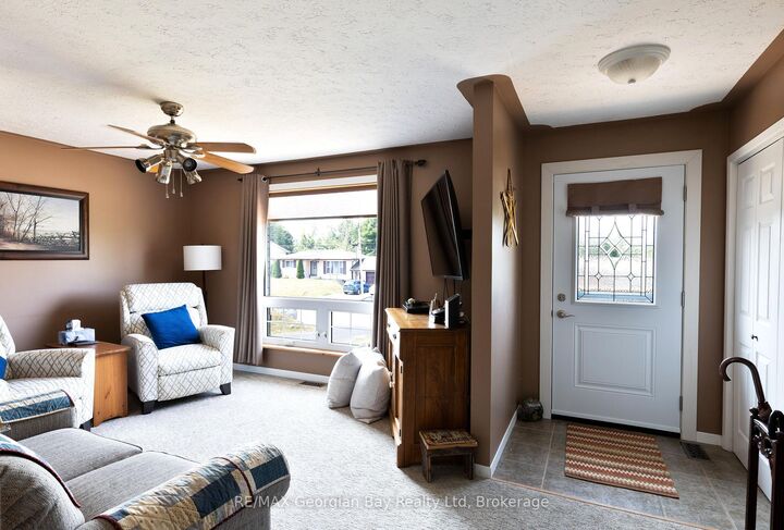 Property Photo: 5 Easton Avenue ON L0K 1R0