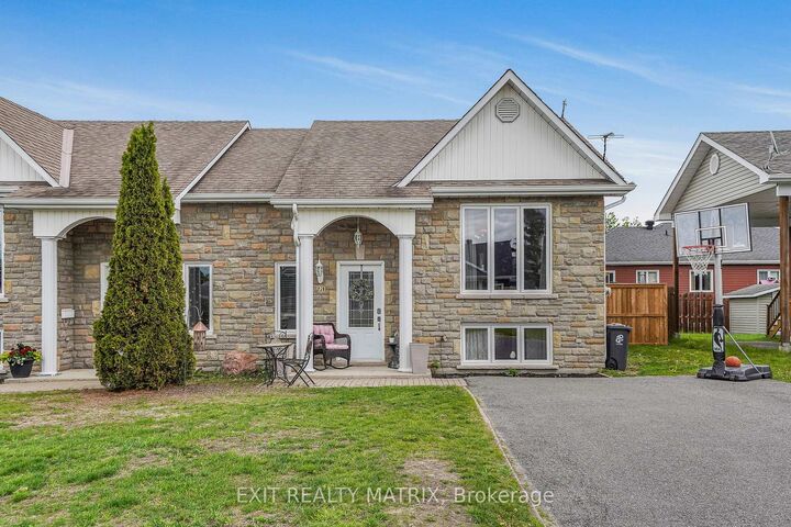 Property Photo: 90 Richard Street ON K0B 1A0
