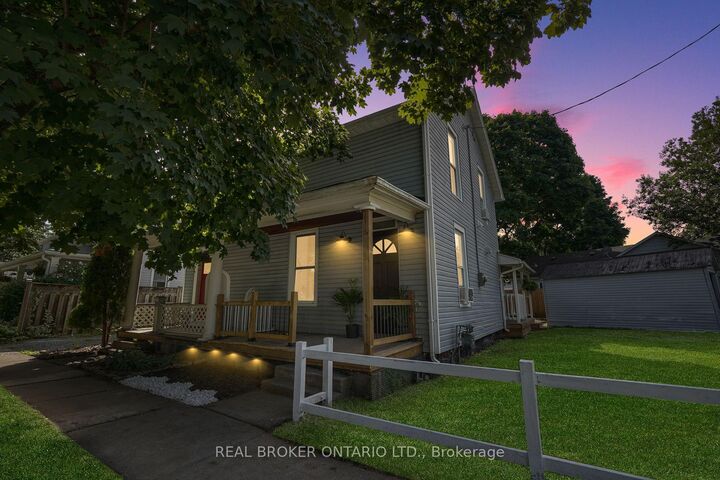 8 Elizabeth Street — photo 1