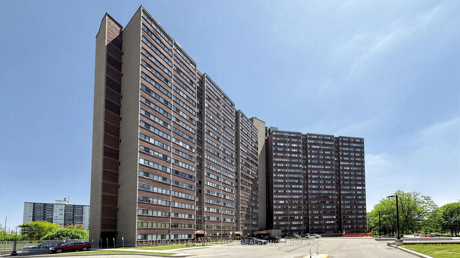 Property Photo: 11 Wincott Drive 914 ON M9R 2R9