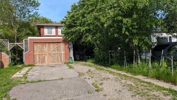 112 Marlborough Avenue — photo 1
