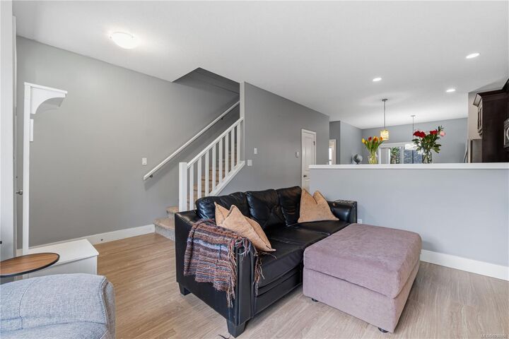 Property Photo:  2446 York Cres  BC V9T 4N6 