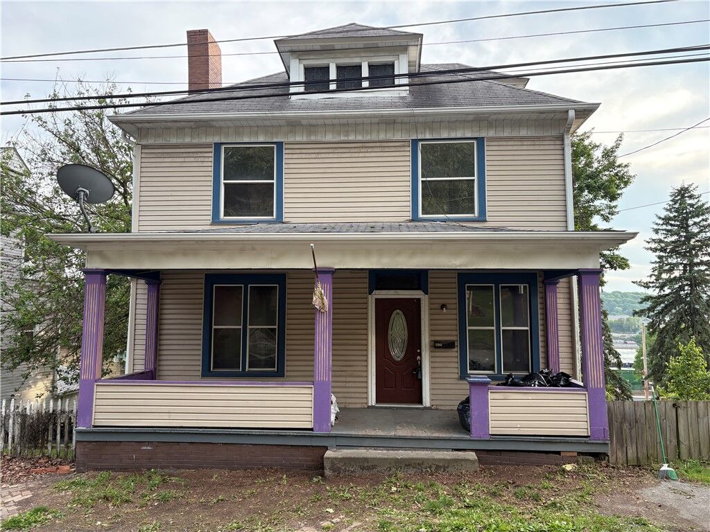 Property Photo:  580 4th Ave  PA 15042 