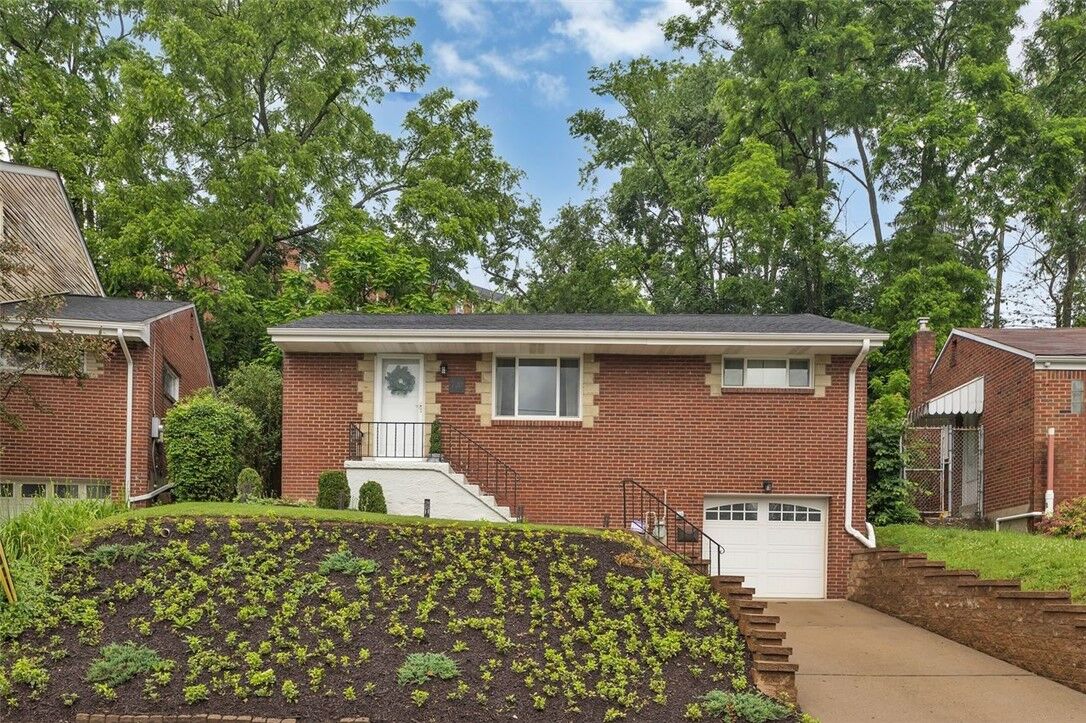 Property Photo:  720 Linda Drive  PA 15226 