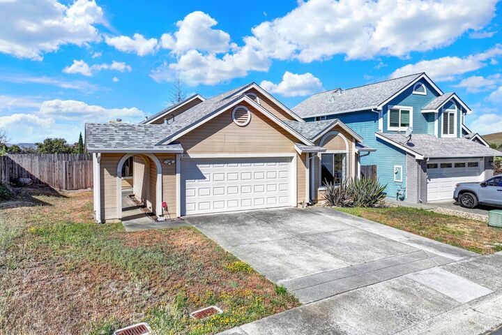 Property Photo:  2405 Topgallant Court  CA 94534 