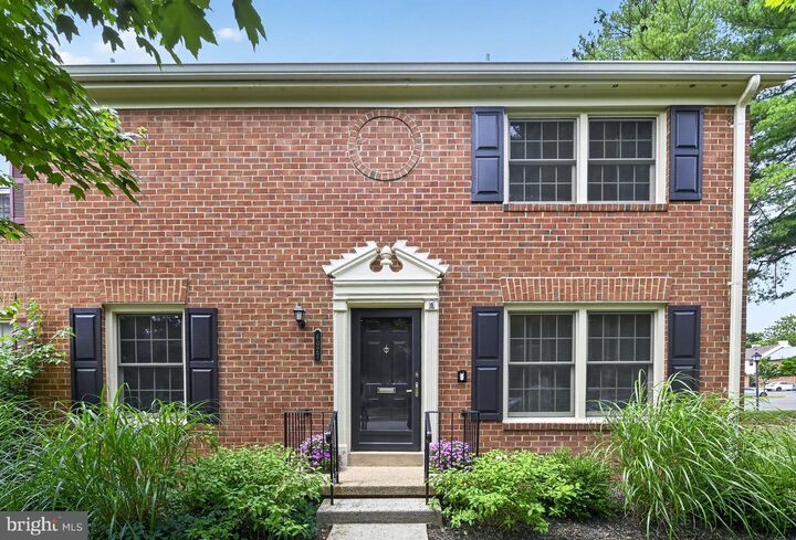 Property Photo:  6027 Queenston Street  VA 22152 