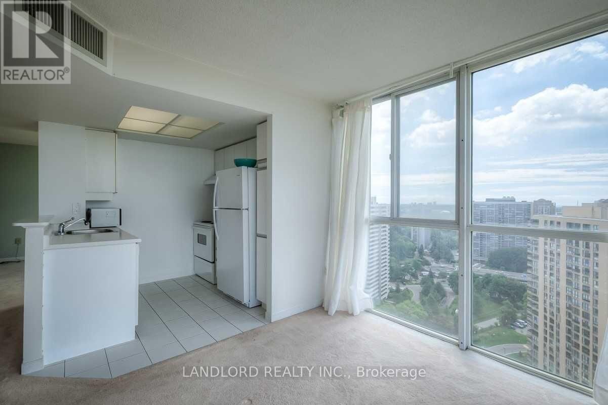 Property Photo:  5 Concorde Place 2504  ON M3C 3M8 