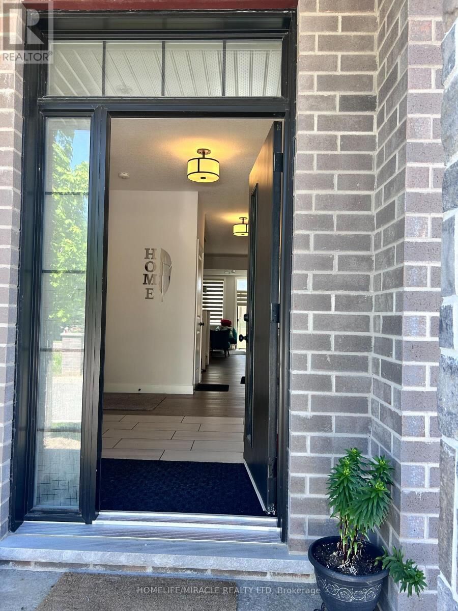 Property Photo:  3025 Doyle Drive 36  ON N6H 0M2 