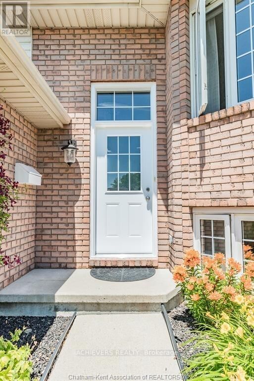 Property Photo:  107 Greenfield Lane  ON N7L 5N5 