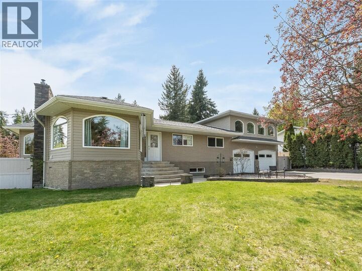 Photo de la propriété:  1400 Meadowbrook Drive  BC V1N 3M1 