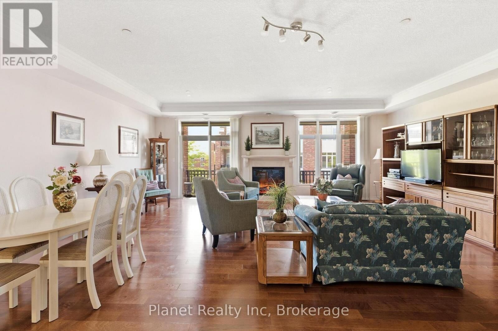 Property Photo:  71 Bayberry Drive D301  ON N1G 5K9 