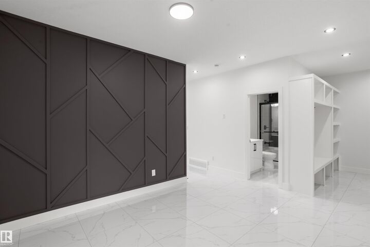 Photo de la propriété: 3026 7A Avenue SW AB T6X 3M3