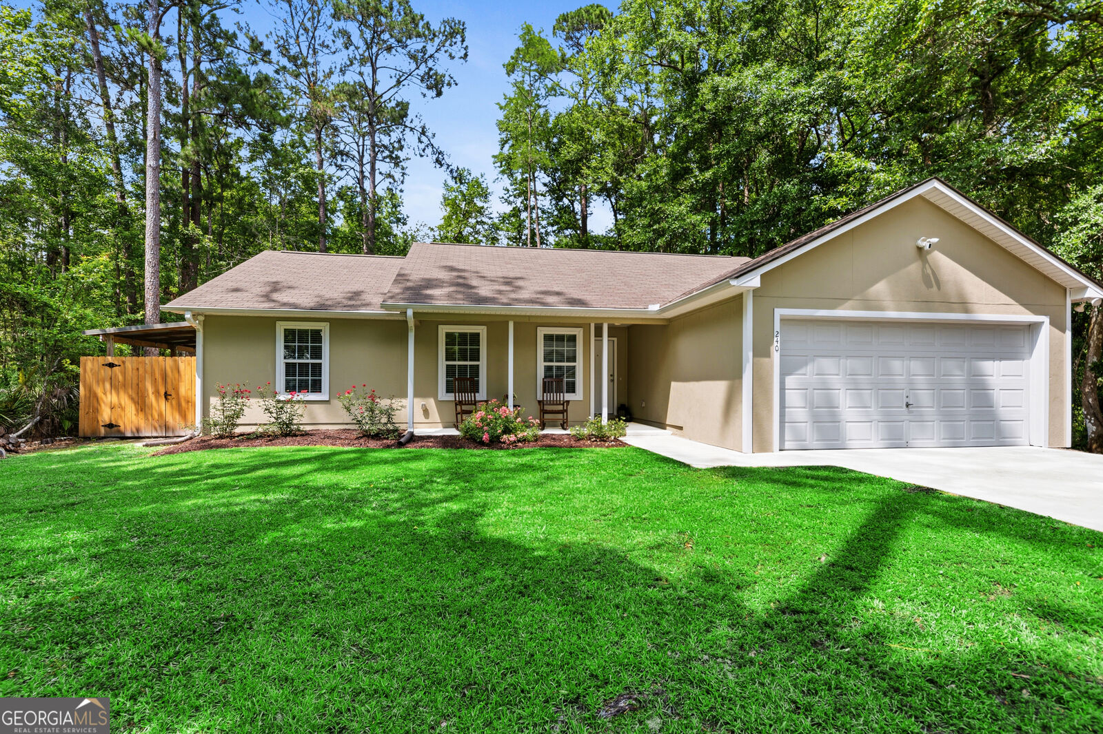 Property Photo: 240 Creekwood Drive GA 31548