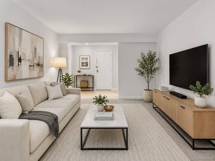 Property Photo:  2 Louisiana Avenue 4B  NY 10708 