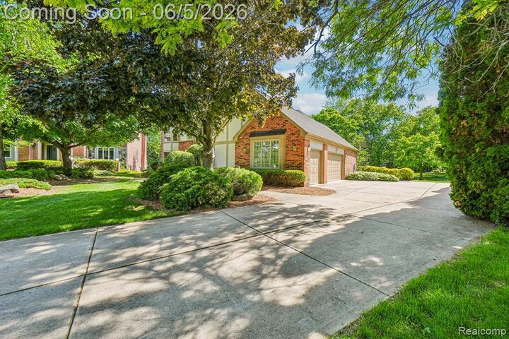Property Photo: 4523 Rivers Edge Drive MI 48098 4151