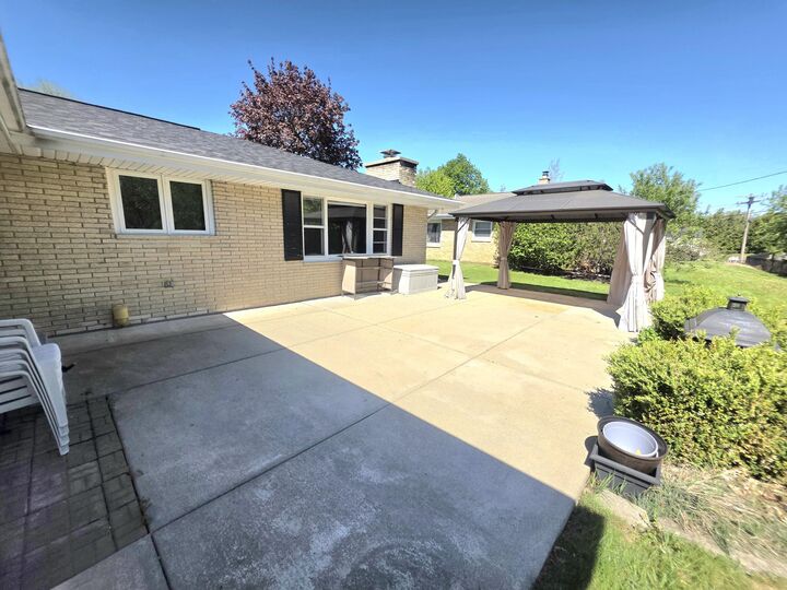 Property Photo: 2532 S Seymour Pl WI 53227