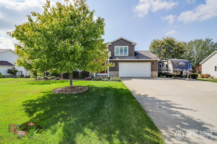 Property Photo:  1645 Garden View Drive  MI 49464 
