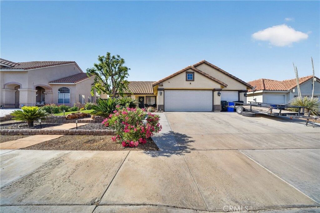 Property Photo:  13240 Country Court  CA 92392 