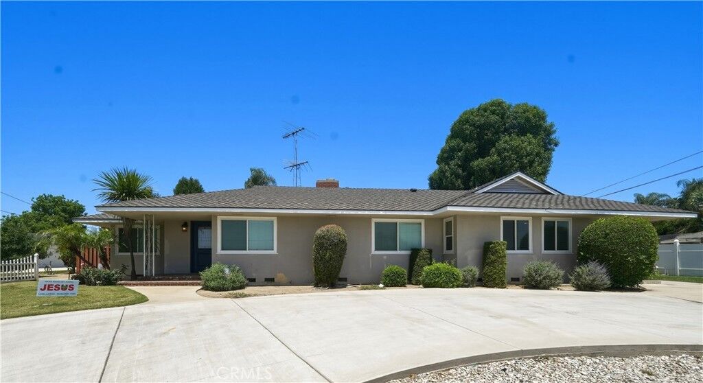 Property Photo: 1434 W Philadelphia Street CA 91762