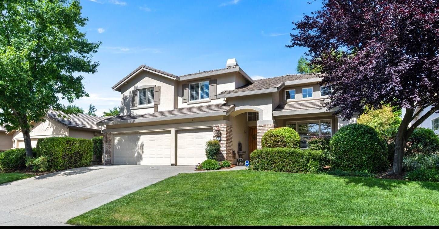 Property Photo:  3301 Stonehurst Drive  CA 95762 