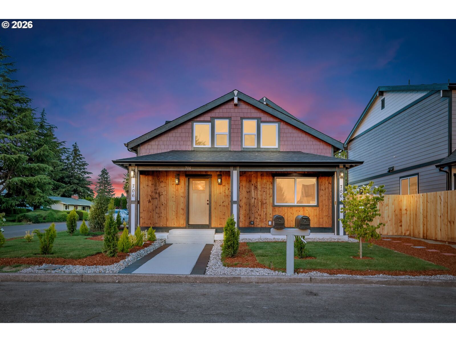 Property Photo:  706 S 8th Ave  OR 97113 