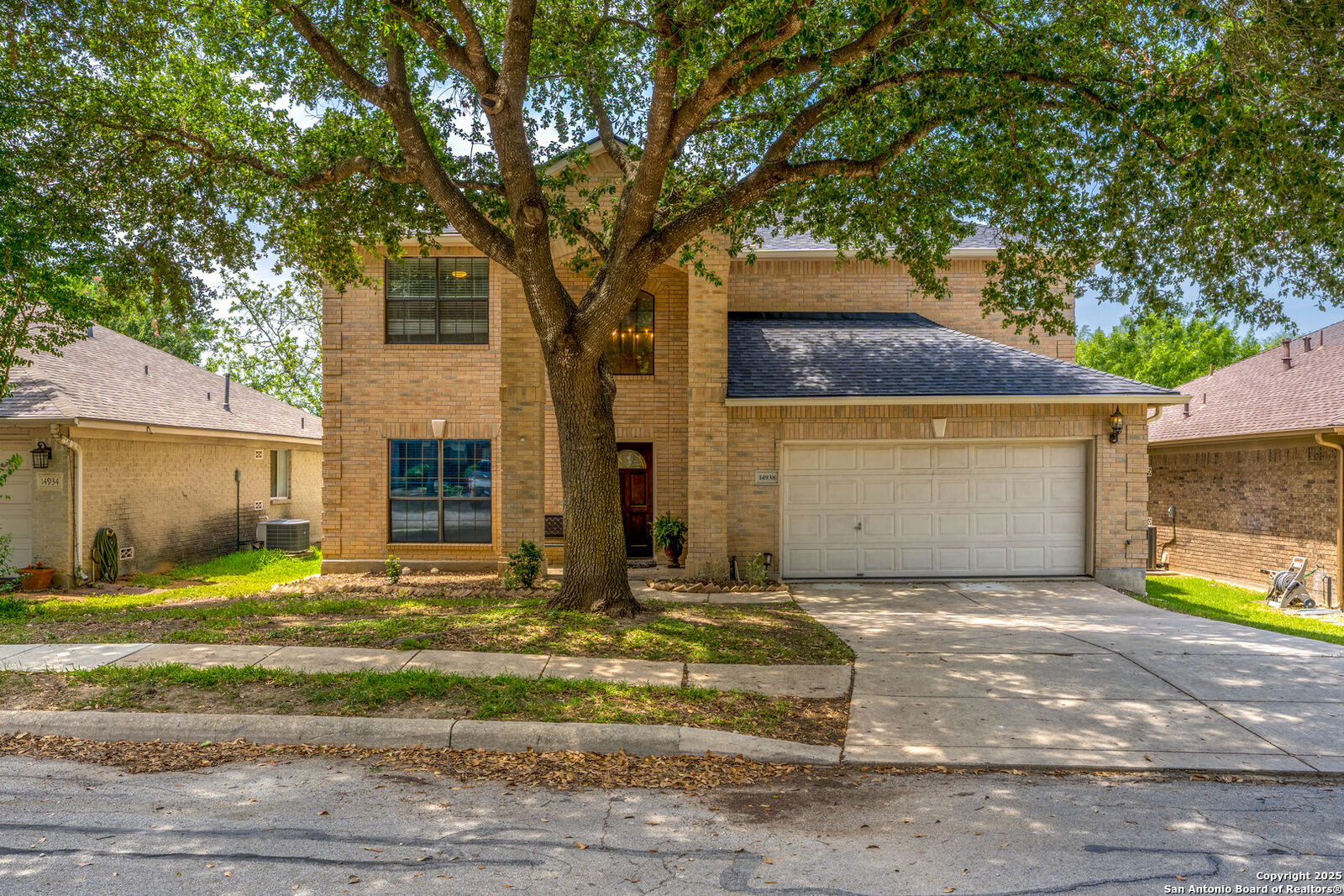 Property Photo: 14938 Turret Run TX 78248