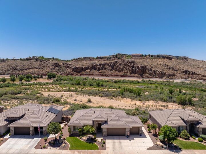 Property Photo: 1878 E Riverbend Dr UT 84790