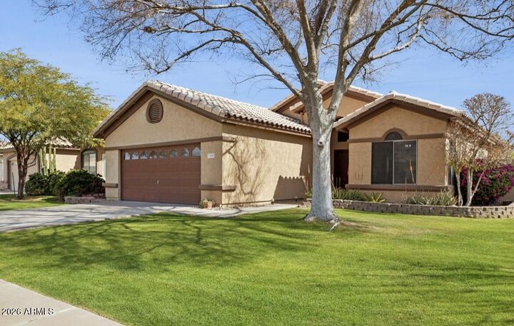 Property Photo:  3027 N 83rd Place  AZ 85251 