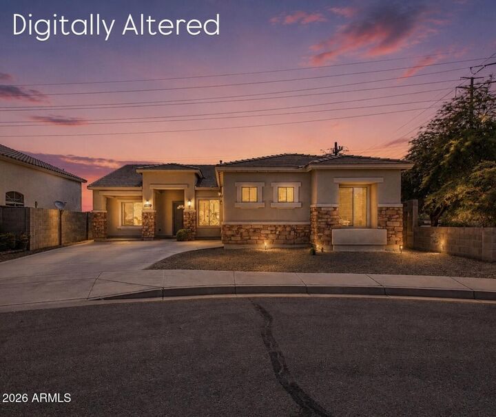Property Photo:  7517 S 15th Drive  AZ 85041 