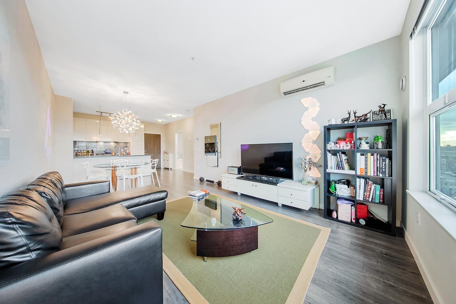 Property Photo: 9311 Alexandra Road 521 BC V6X 0L8