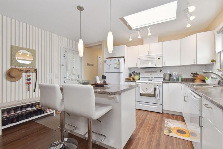 Property Photo:  15875 20th Avenue 47  BC V4A 2B1 