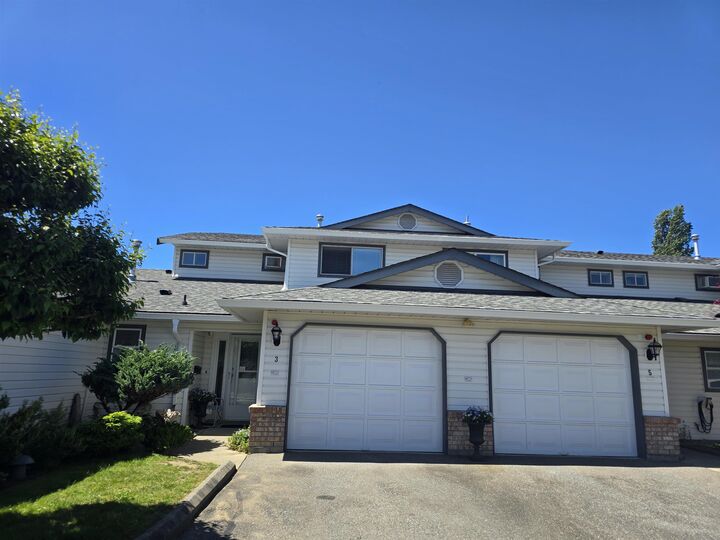Property Photo: 32165 7th Avenue 3 BC V2V 1Z0