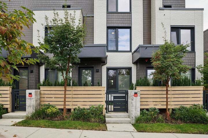 Property Photo: 606 Foster Avenue 202 BC V6J 0L5