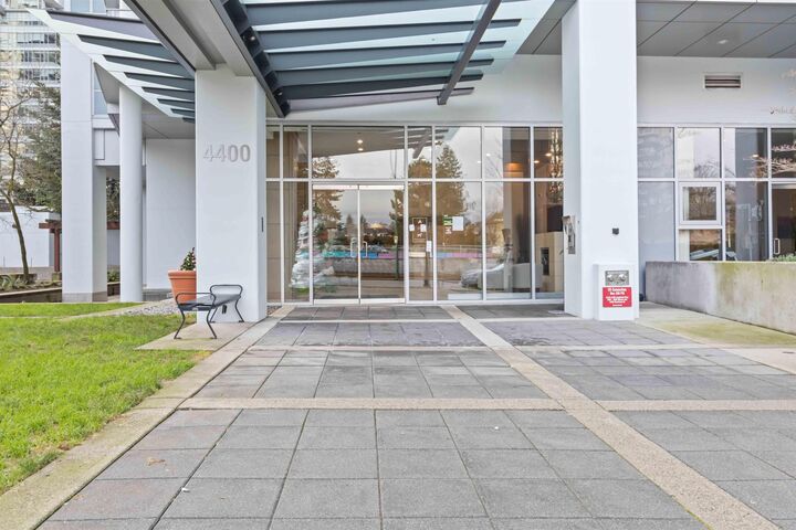 Property Photo:  4400 Buchanan Street 2803  BC V5C 0E3 