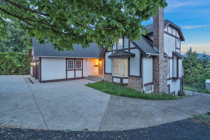 Property Photo: 35070 Marshall Road BC V3G 2B8