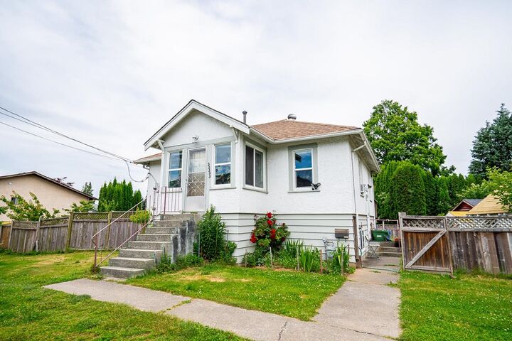 Property Photo:  33393 George Ferguson Way  BC V2S 2L9 