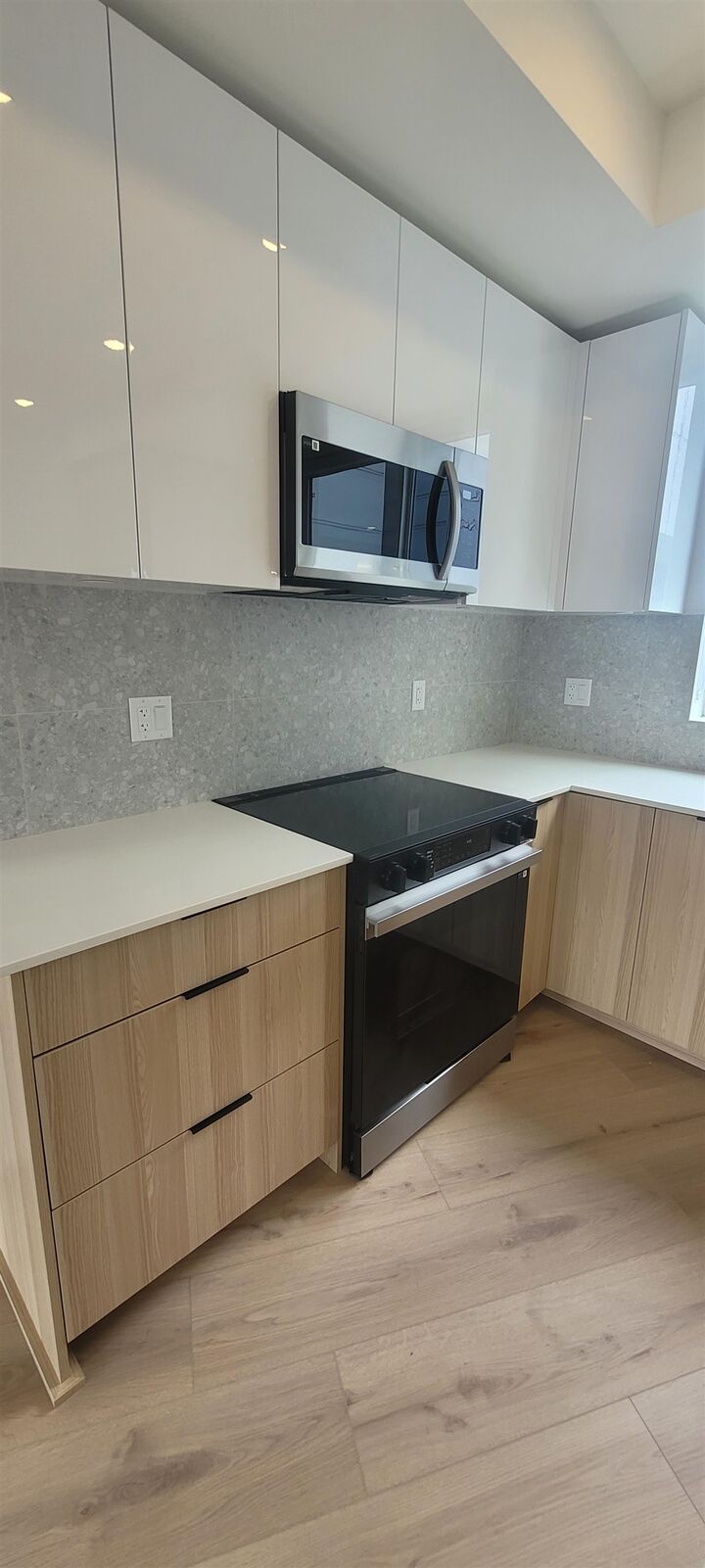 Property Photo:  20769 Fraser Highway 612  BC V3A 0S4 