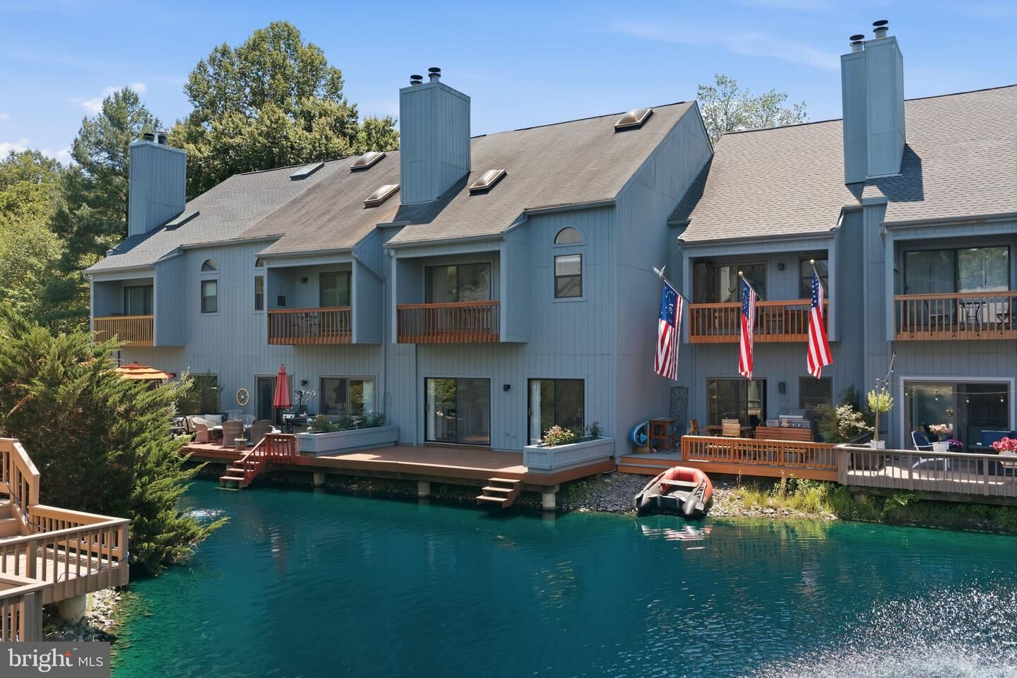 Property Photo: 11124 Glade Drive VA 20191