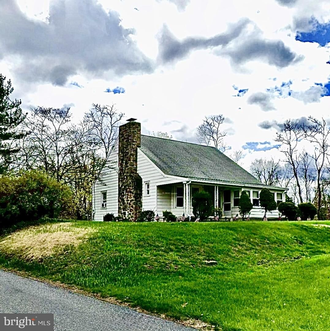 Property Photo:  257 Valley Road  PA 19508 