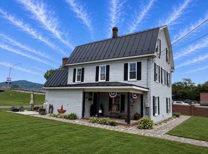 Property Photo:  105 S Main Street S  WV 26847 