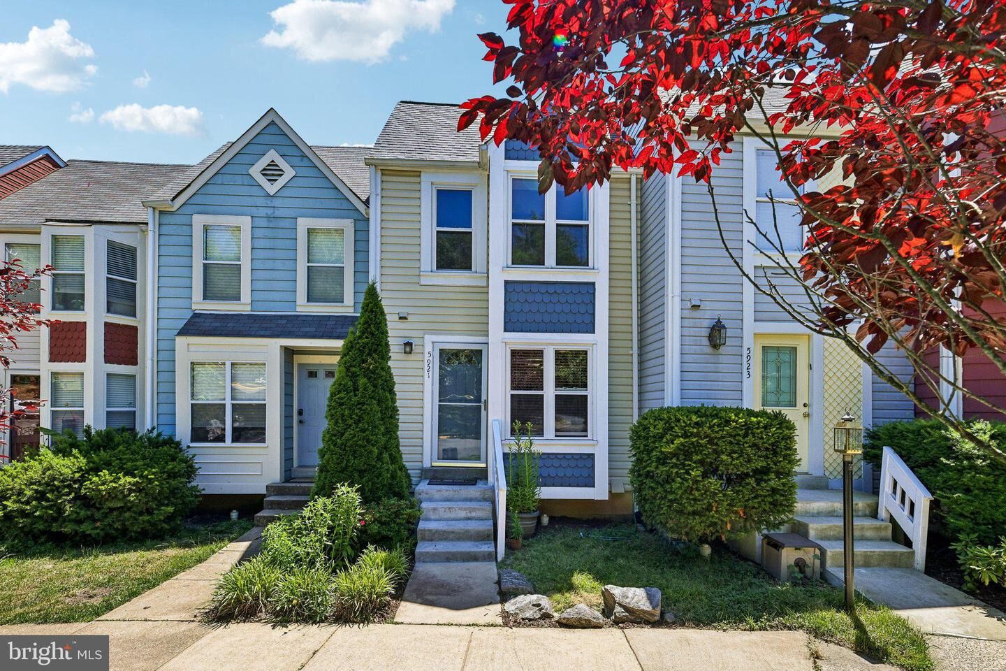 Property Photo:  5921 Sir Cambridge Way  VA 22315 