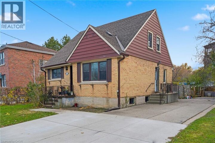 Property Photo:  549 Weber Street East  ON N2H 1E9 